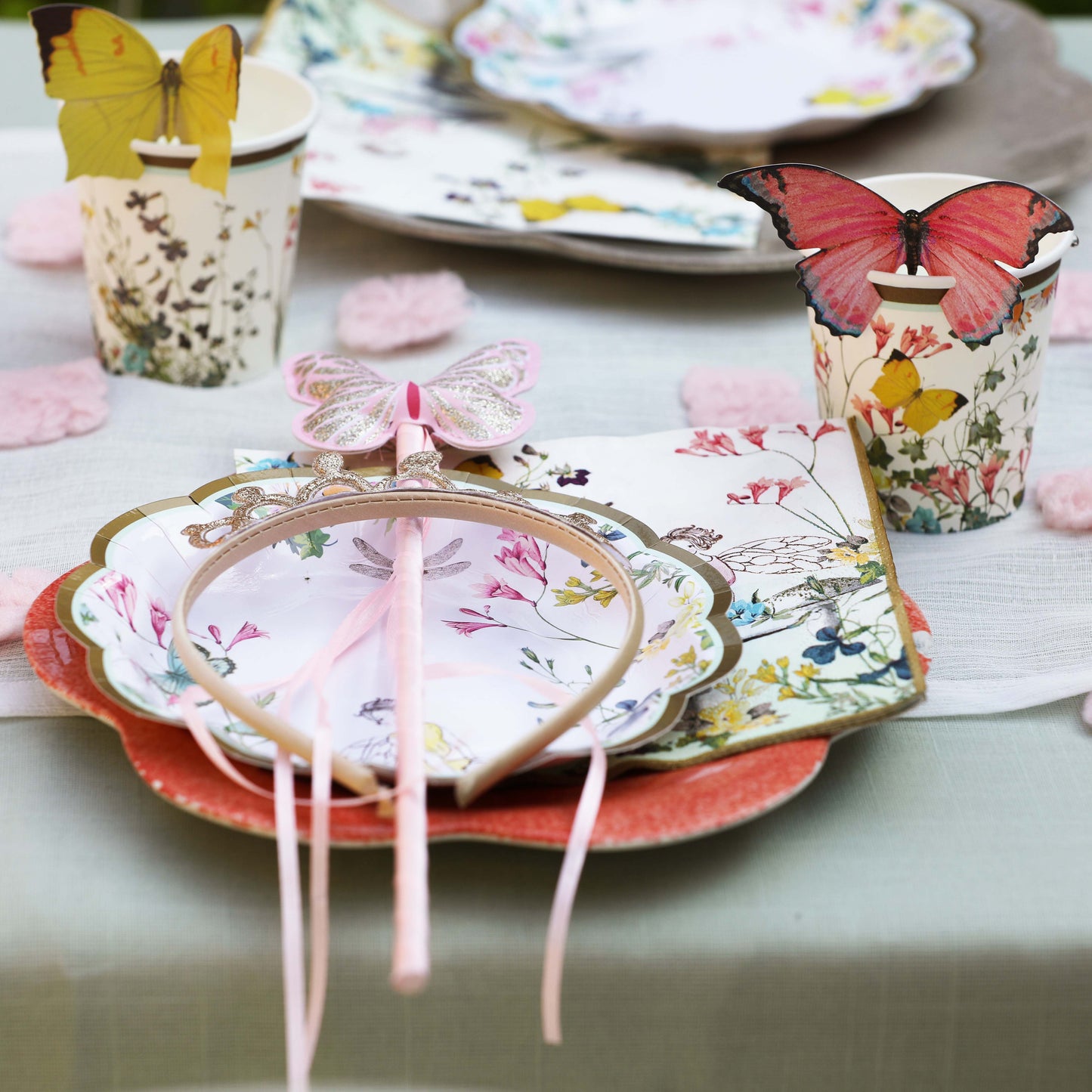 زينة فراشات صغيرة ملونة 5 أمتار