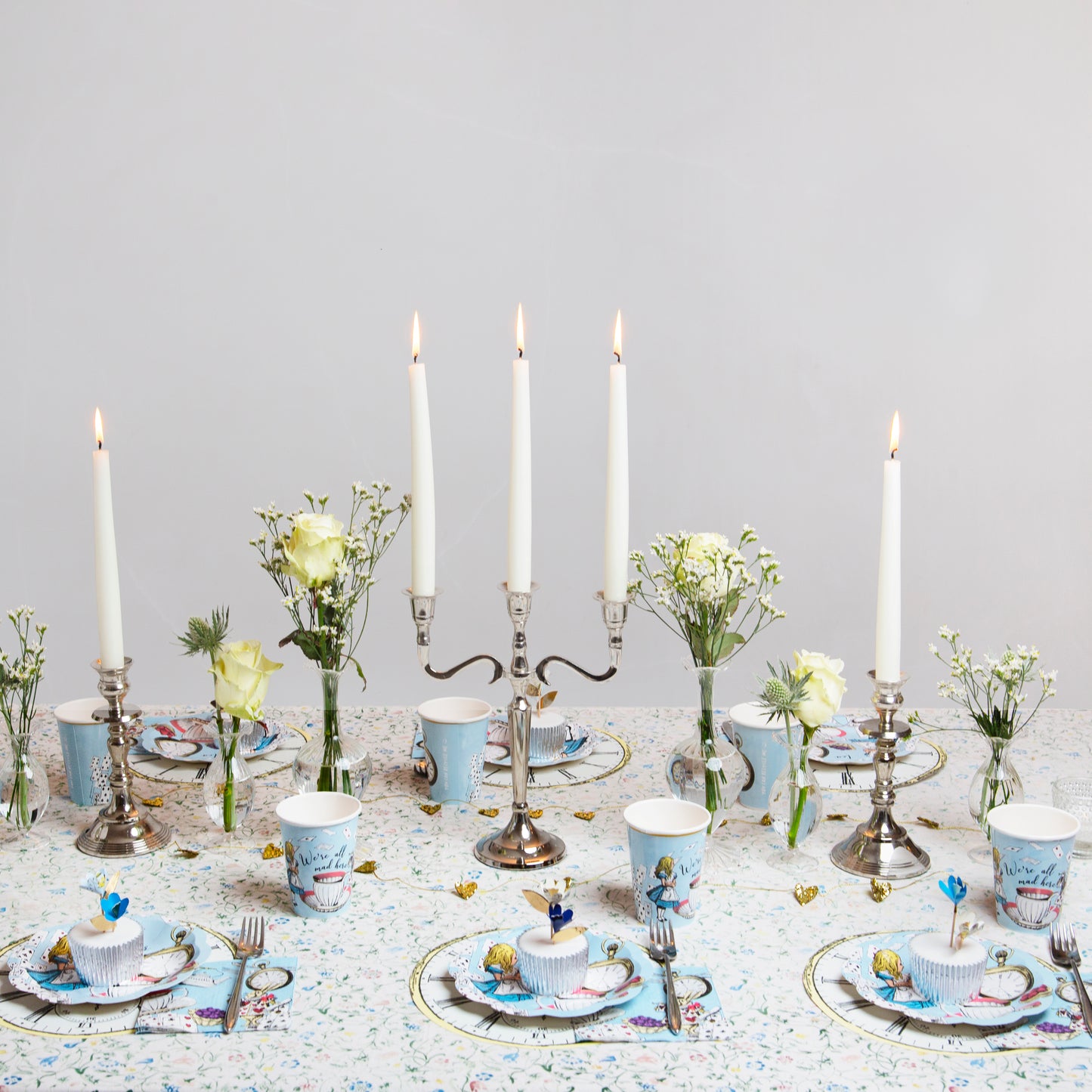 Serviettes cocktail bleues Alice au pays des merveilles 20 pièces